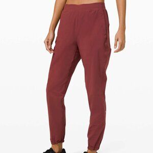 lululemon Jogger - Sz 6 - Dusty Pink